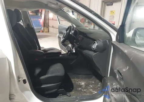 2021 Nissan Kicks Sv Xtronic Cvt z USA, uszkodzony, nr VIN 3N1CP5CV4ML532229